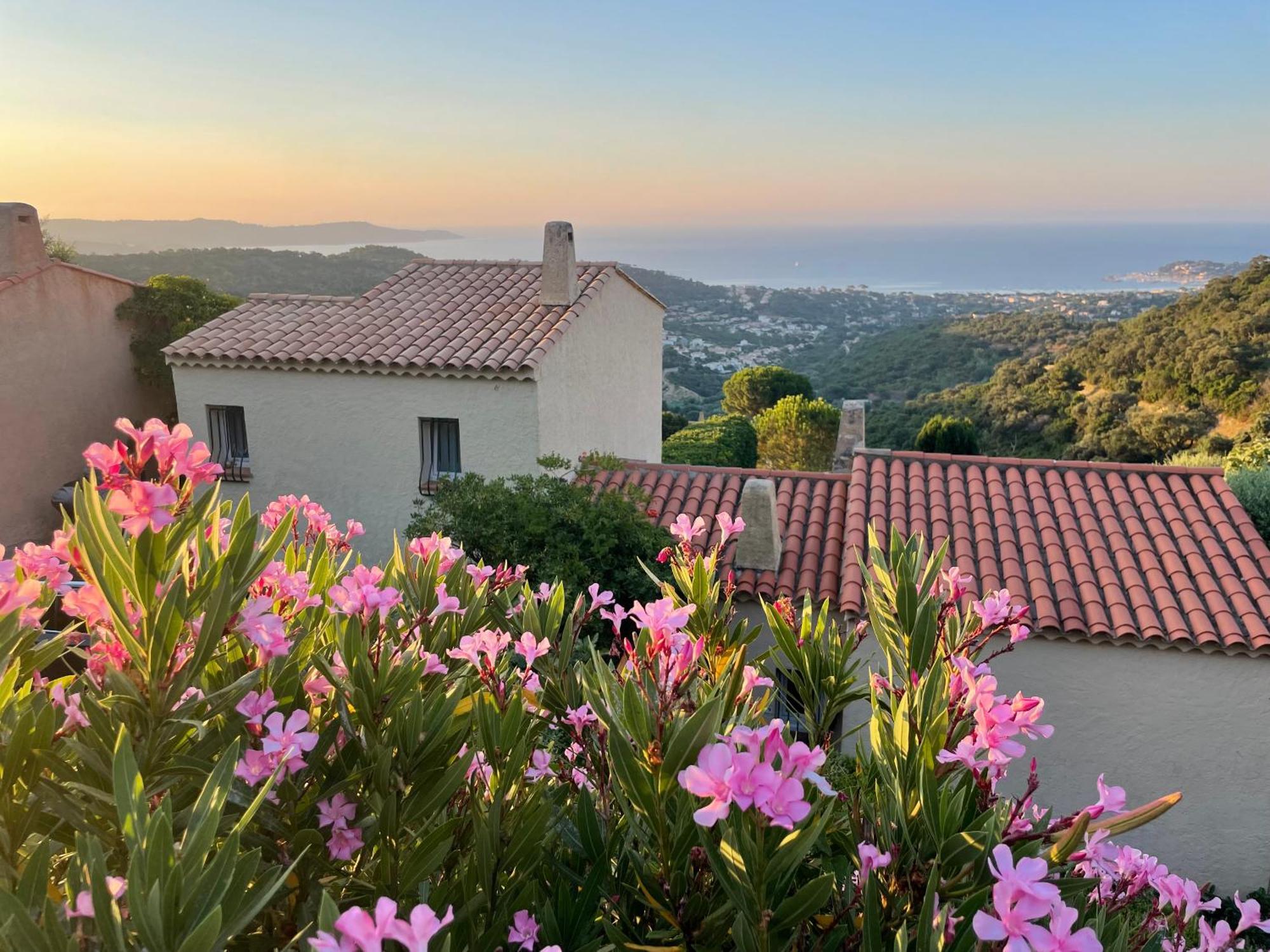 La Villa Cavalaire Exteriör bild